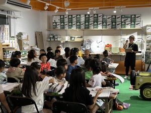 子どものためだけじゃない～長期休みの「宿題＆昼食会」　